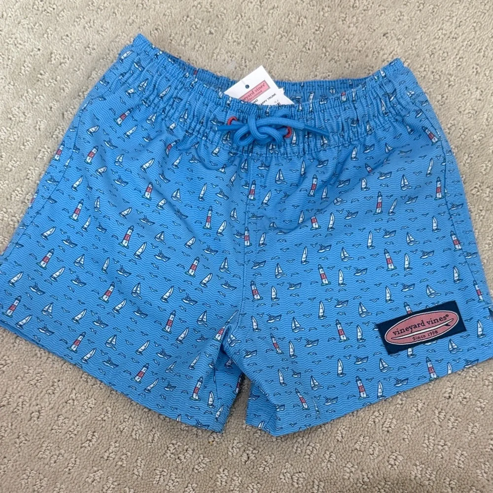 Vineyard Vines Blue Jay Lighthouse & Sailboat Trunk